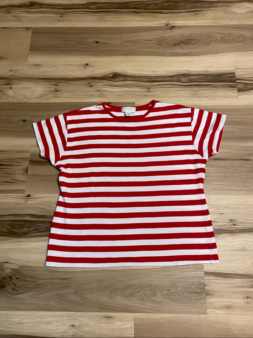Express Short Sleeve Tee L
